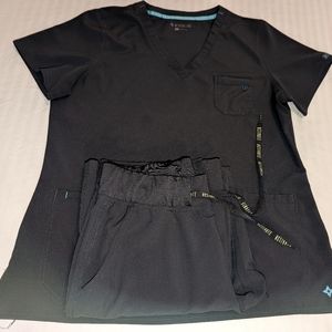 Med Couture Scrubs set Med